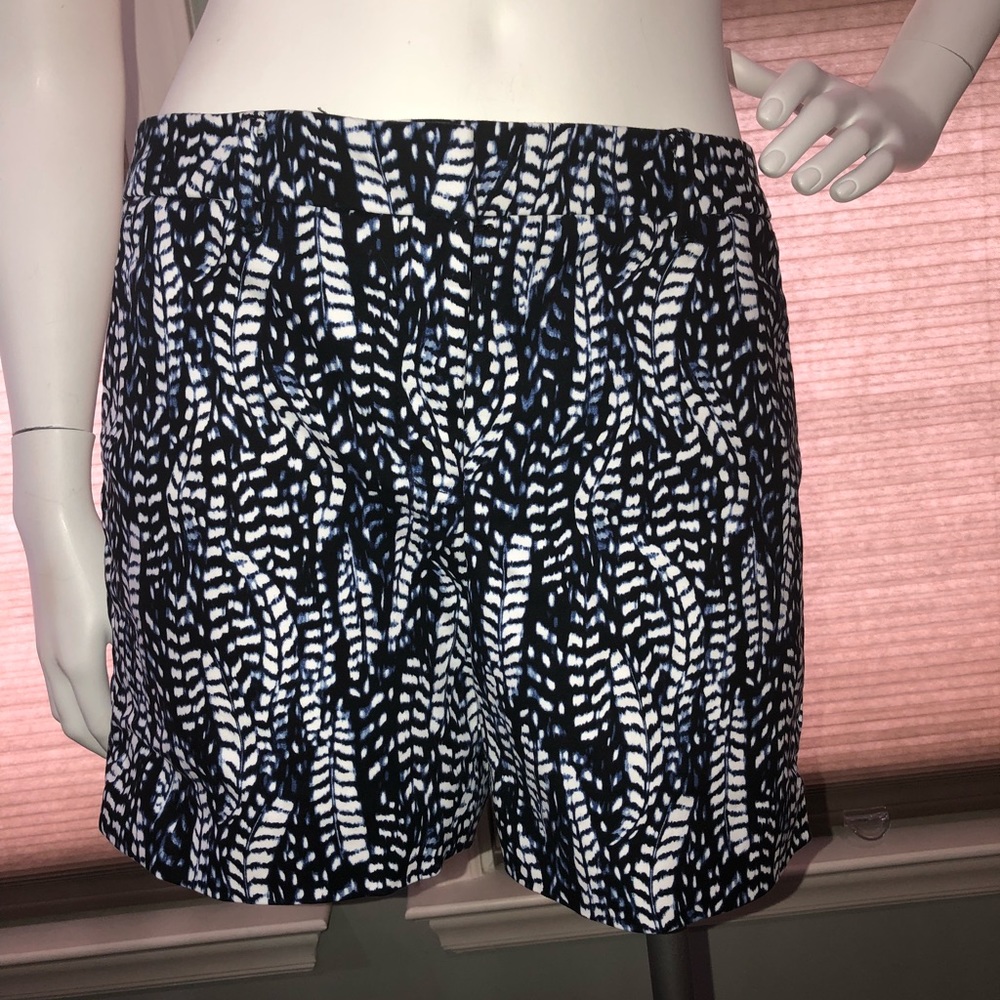 Prettier On You! White House Black Market Shorts